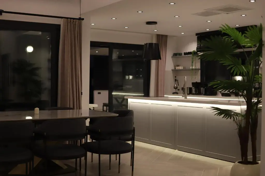Modern kitchen